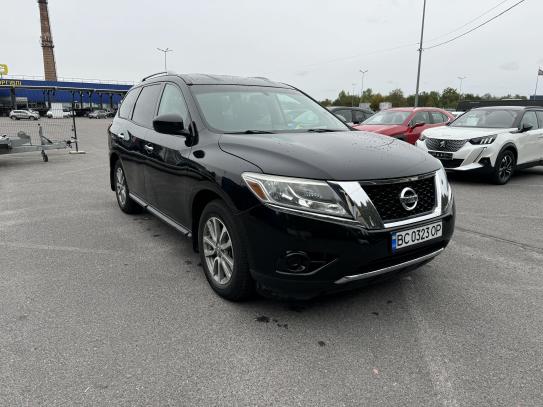 Nissan Pathfinder 2016р. у розстрочку