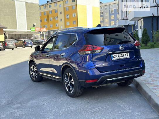 Nissan Rogue                           2017г. в рассрочку