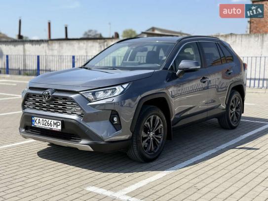 Toyota Rav4
                            2023г. в рассрочку