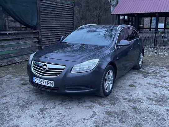 Opel Insignia 2010р. у розстрочку