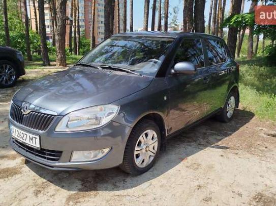 Skoda Fabia
                           2011г. в рассрочку