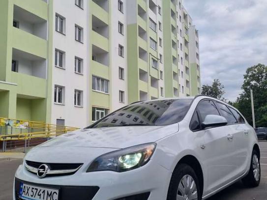 Opel Astra                           2013г. в рассрочку