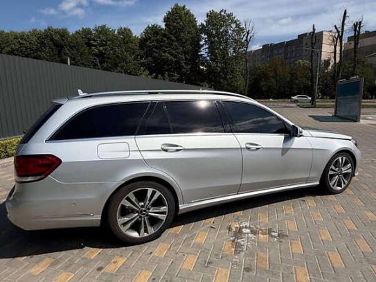 Mercedes-benz E 220
                           2015г. в рассрочку