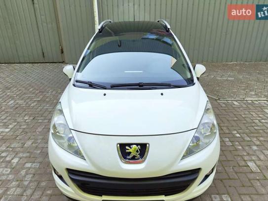 Peugeot 207 2011г. в рассрочку