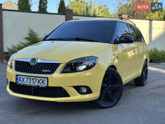Skoda Fabia                           2011г. в рассрочку