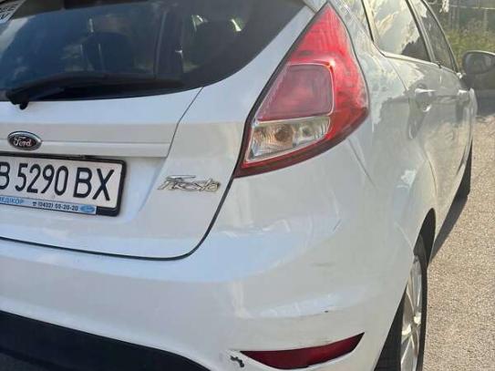 Ford Fiesta                          2013г. в рассрочку