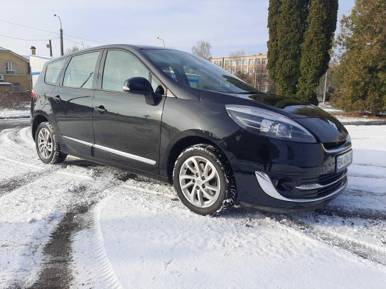 Renault Grand scenic                    2012г. в рассрочку