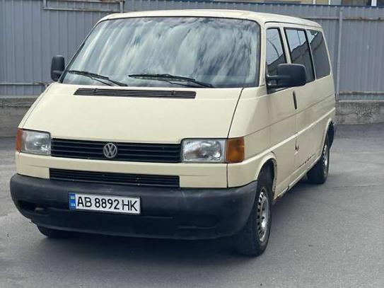 Volkswagen Transporter                     2000г. в рассрочку