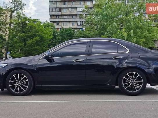 Honda Accord                          2011г. в рассрочку