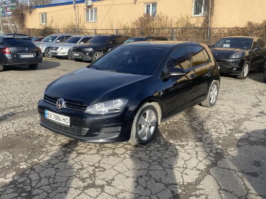 Volkswagen Golf 2012р. у розстрочку