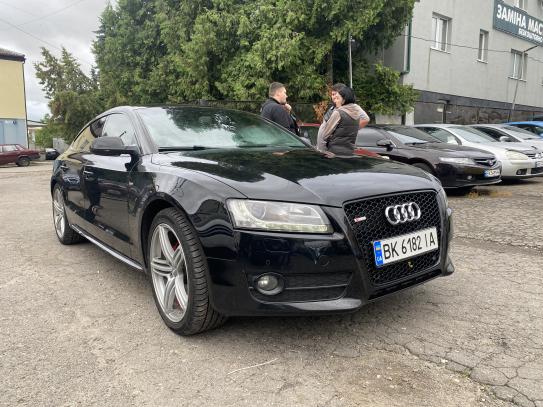 Audi A5
                              2010г. в рассрочку
