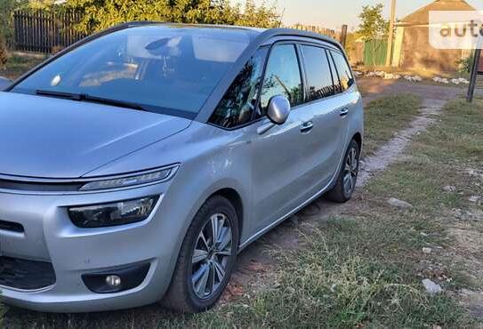 Citroen C4 picasso 2015г. в рассрочку