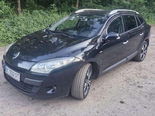 Renault Megane
                          2011г. в рассрочку
