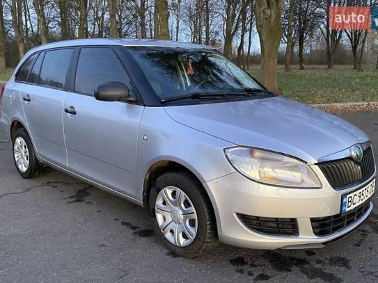 Skoda Fabia 2012р. у розстрочку