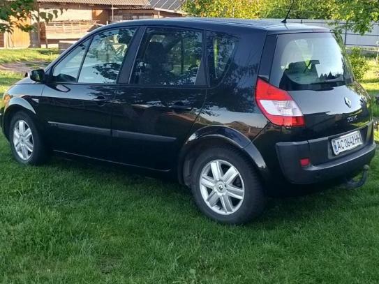 Renault Scenic ii 2006г. в рассрочку