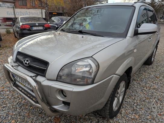 Hyundai Tucson 2007г. в рассрочку