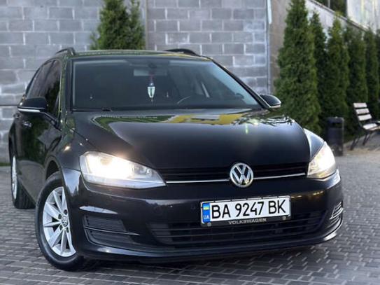 Volkswagen Golf 2013г. в рассрочку