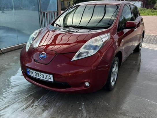 Nissan Leaf                            2012г. в рассрочку