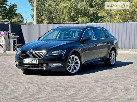 Skoda Superb 2016р. у розстрочку