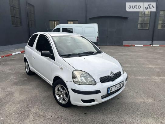 Toyota Yaris 2004г. в рассрочку