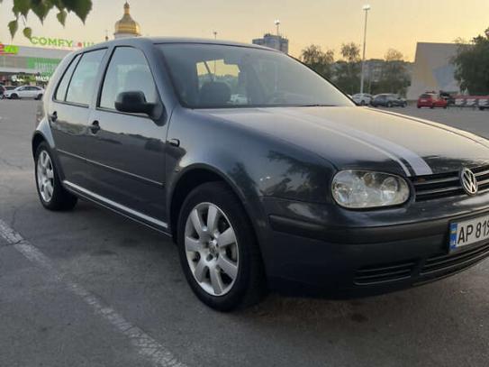 Volkswagen Golf
                            2001г. в рассрочку