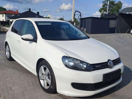 Volkswagen Golf 2012р. у розстрочку