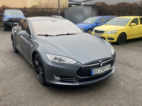 Tesla Model s 2014р. у розстрочку