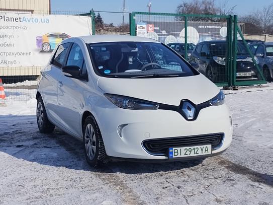 Renault Zoe
                             2014г. в рассрочку