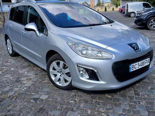 Peugeot 308                             2011г. в рассрочку