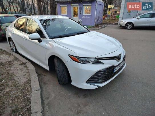 Toyota Camry                           2020г. в рассрочку