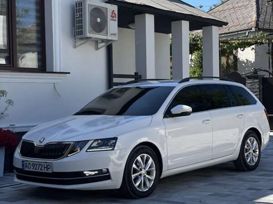 Skoda Octavia
                         2017г. в рассрочку