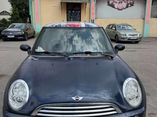 Mini Hatch                           2006г. в рассрочку