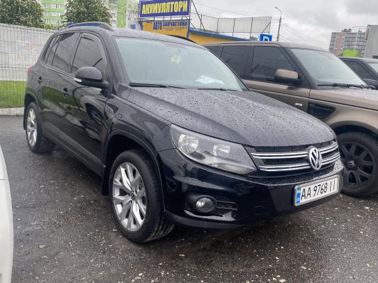 Volkswagen Tiguan
                          2012г. в рассрочку