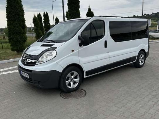 Opel Vivaro 2009г. в рассрочку
