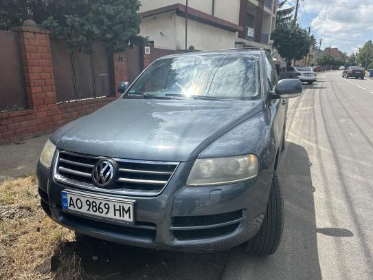 Volkswagen Touareg
                         2005г. в рассрочку