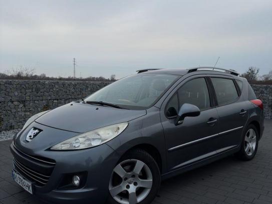 Peugeot 207
                             2010г. в рассрочку