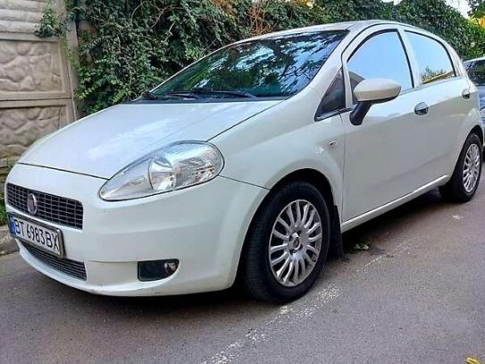 Fiat Grande punto 2011г. в рассрочку