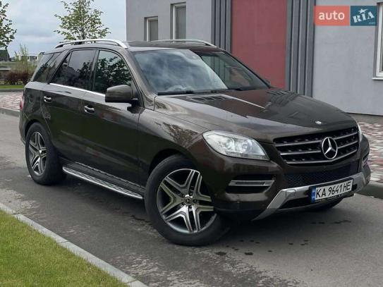 Mercedes-benz Ml 250 cdi                      2012г. в рассрочку