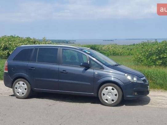 Opel Zafira                          2007г. в рассрочку
