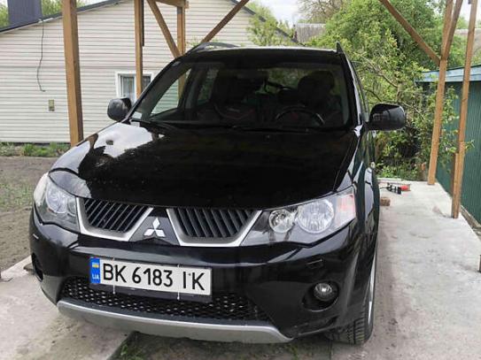 Mitsubishi Outlander                       2008г. в рассрочку