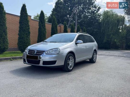 Volkswagen Golf 2007р. у розстрочку