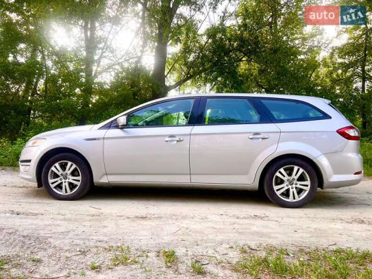 Ford Mondeo 2014г. в рассрочку