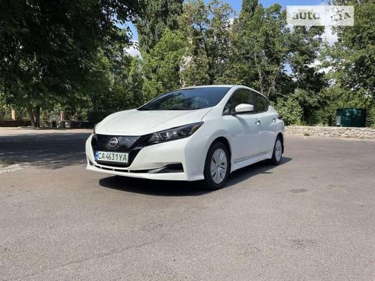 Nissan Leaf
                            2023г. в рассрочку