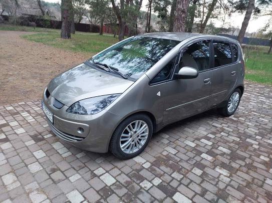 Mitsubishi Colt                            2007г. в рассрочку