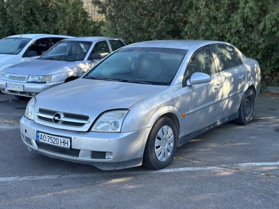 Opel Vectra 2004р. у розстрочку