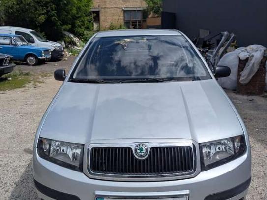 Skoda Fabia                           2007г. в рассрочку