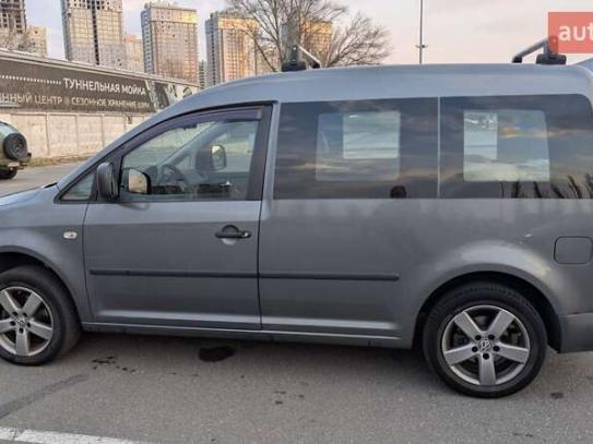 Volkswagen Caddy 2011г. в рассрочку