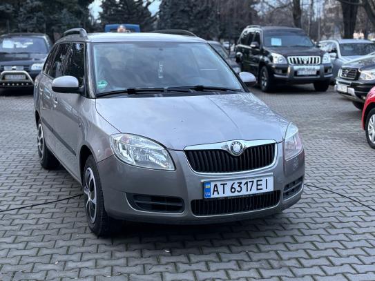 Skoda Fabia
                           2008г. в рассрочку