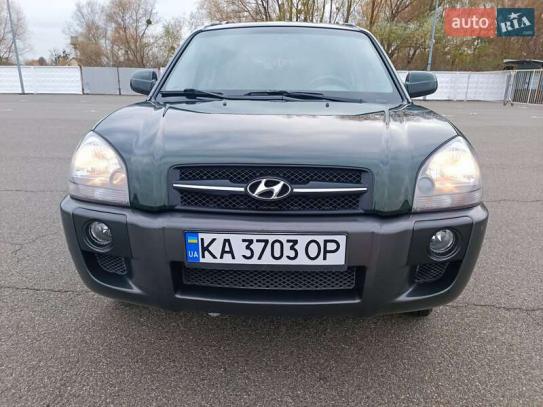 Hyundai Tucson 2005р. у розстрочку