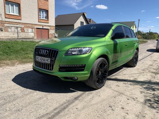 Audi Q7
                              2010г. в рассрочку